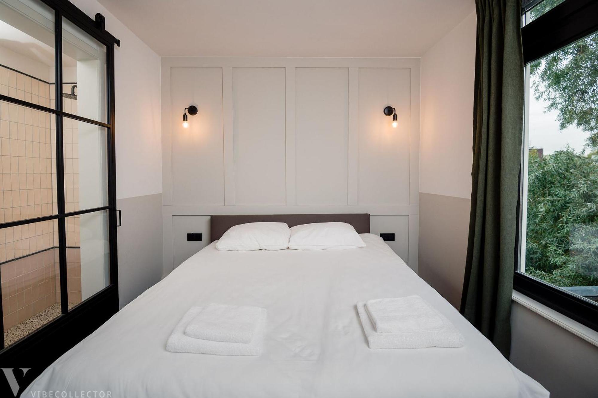 Mr.Lewis Rotterdam Hotel Bagian luar foto