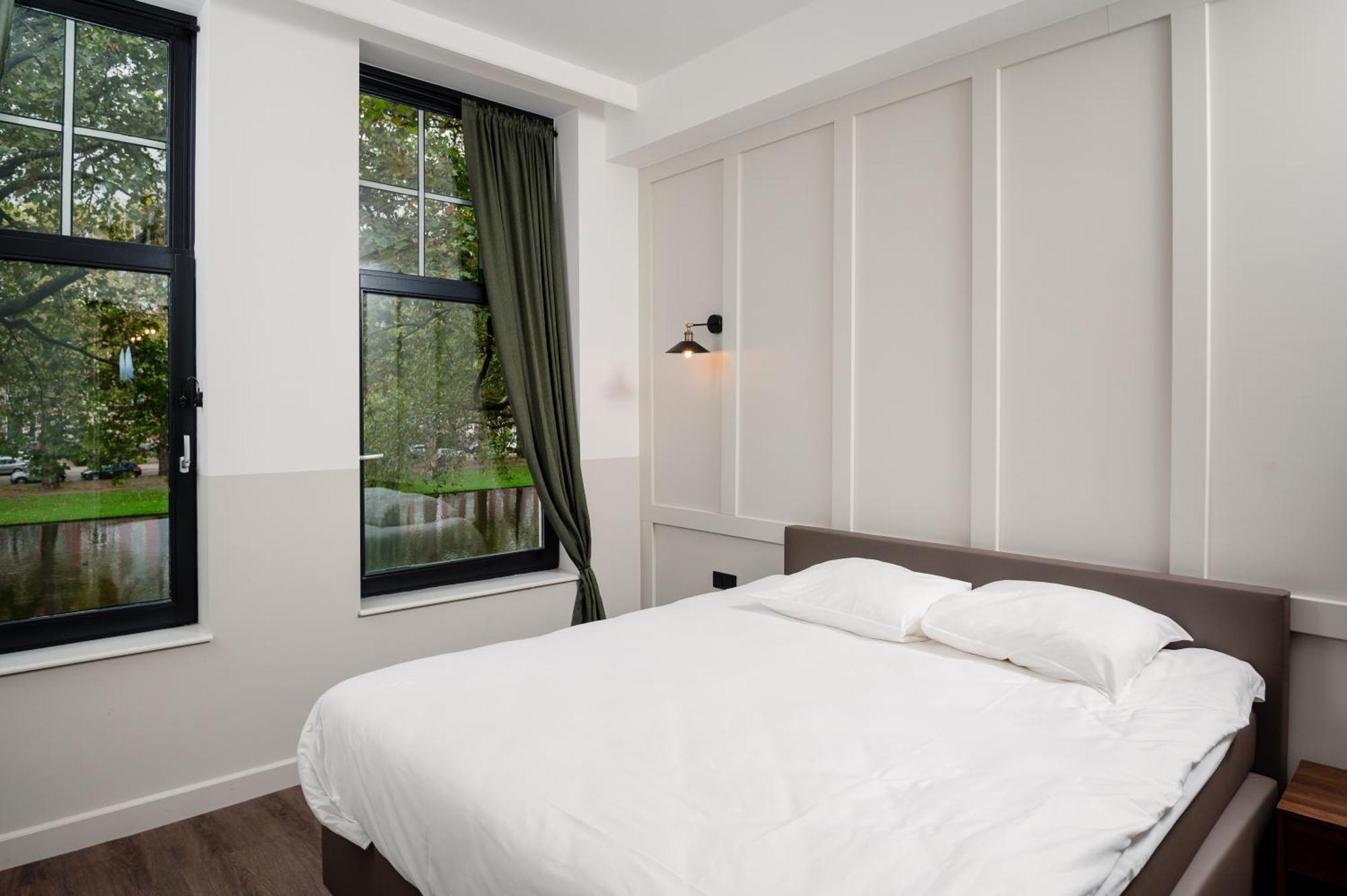 Mr.Lewis Rotterdam Hotel Bagian luar foto